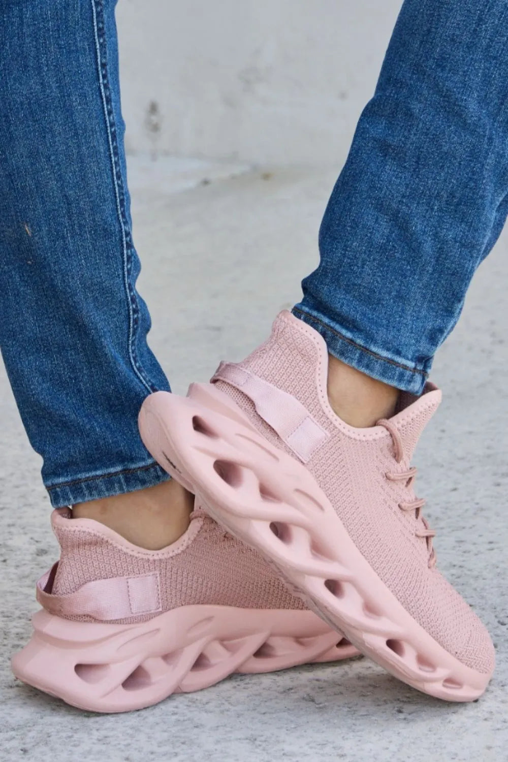 cea7a375-75a6-4d28-af1d-31cd0d993351-Max